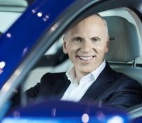 BMW bundles Mini, Roll-Royce sales with core marque