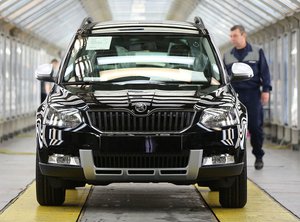 U.S. extends time for divestment from sanctioned Russian automaker GAZ