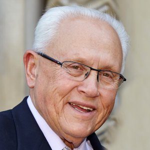 Ira Rosenberg, longtime New England dealer, dies at 82