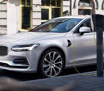 Volvo CEO predicts huge increase in plug-in hybrid sales
