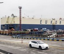 Nearly 4,700 Tesla Model 3 cars held by China customs, report says