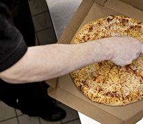 Domino's teams with Xevo to offer in-vehicle pizza ordering