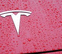 Tesla reportedly in talks with battery maker CATL for China order
