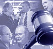 Jettisoned Chrysler dealers challenge U.S. in court