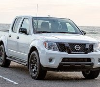 In battle of midsize pickups, a new Frontier