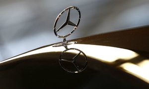 Daimler Q1 profit hurt by higher costs, drop in deliveries