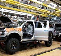 Ford Q1 net profit falls 34% on one-time charges