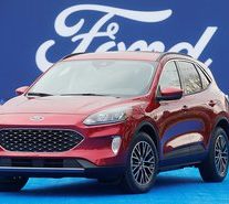 Ford packs 2020 Escape with 3-cylinder engine, hybrid powertrains