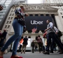 Uber slips below $70 billion value in turbulent first day