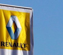 Renault could face French court action over emissions following report, paper says